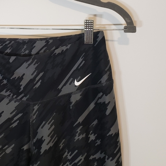 Nike Dri-Fit Mid-rise Camo Leggings Size Small Dark Smoke Grey One Legend Pant - Picture 5 of 14